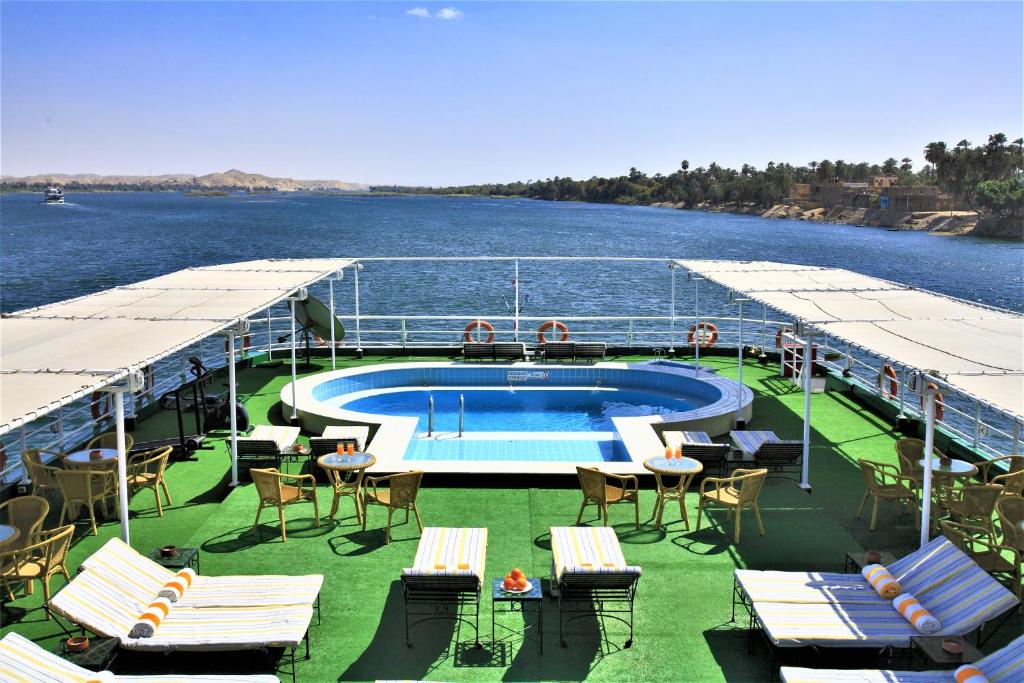 Imperial nile cruise