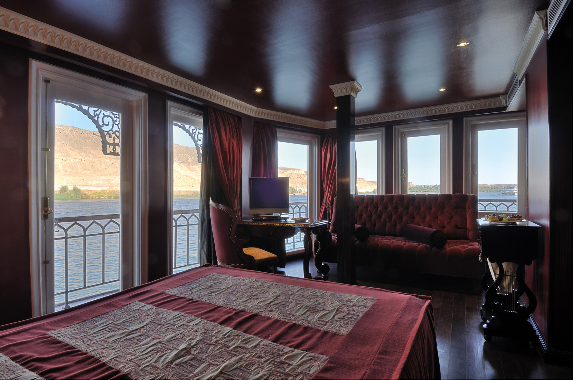 Mövenpick Misr Steamer Cruise