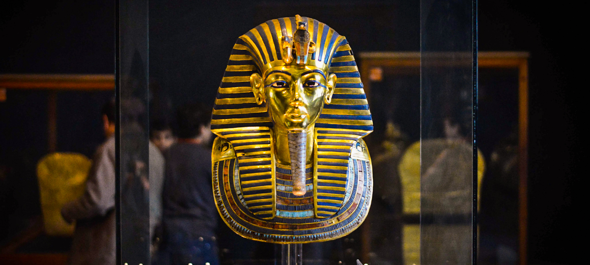 Tomb of Tutankhamun: Unveiling Ancient Wonders in Egypt 2 The golden mask of King Tutankhamun